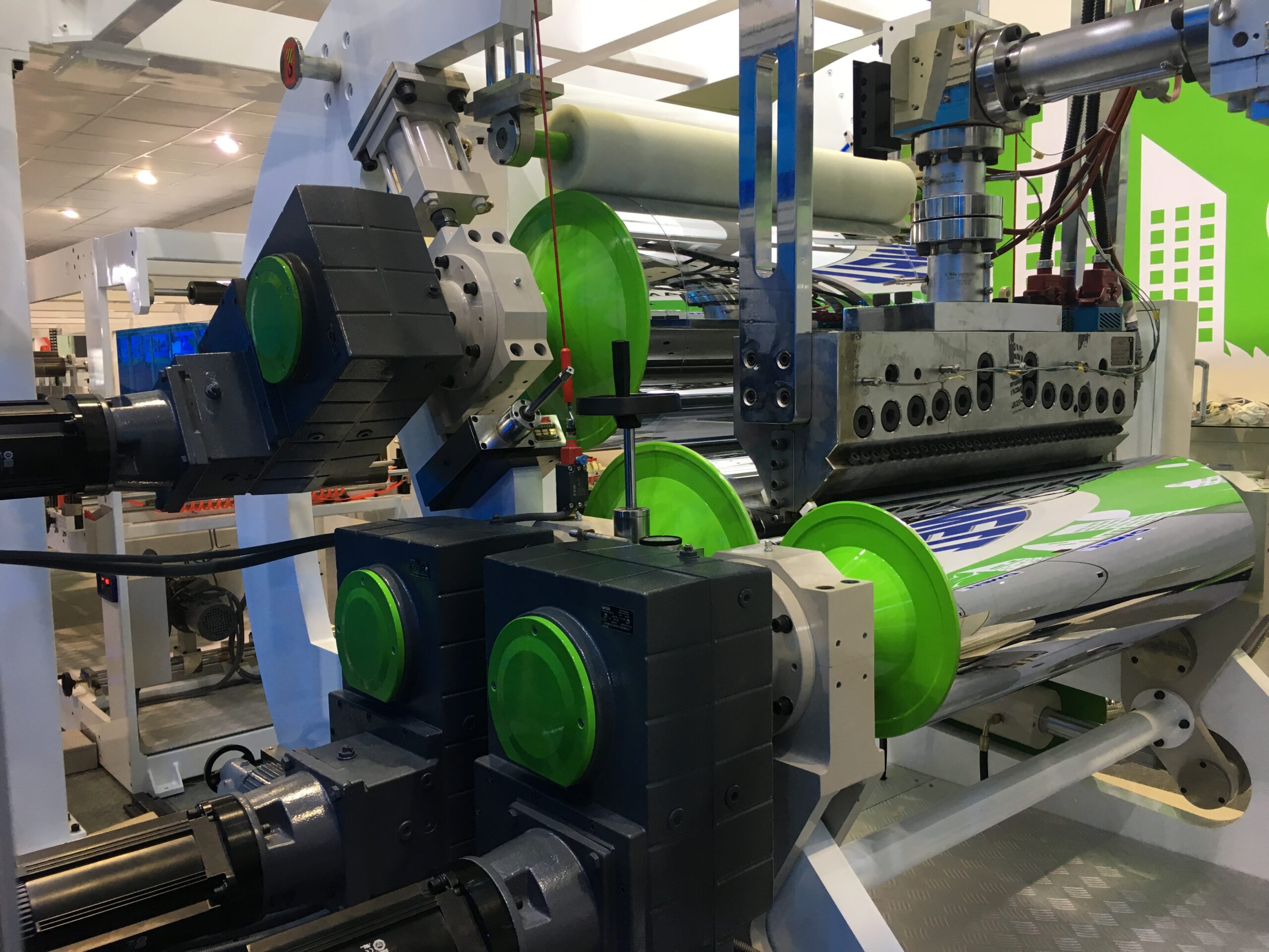 PET sheet Twin screw extrusion machine - Image 10